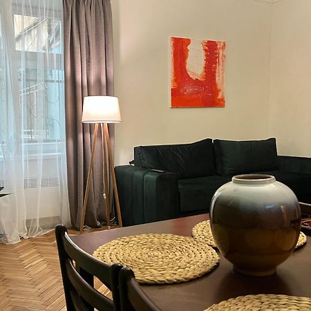 Art Apartment On Kylisha Str Lviv Extérieur photo