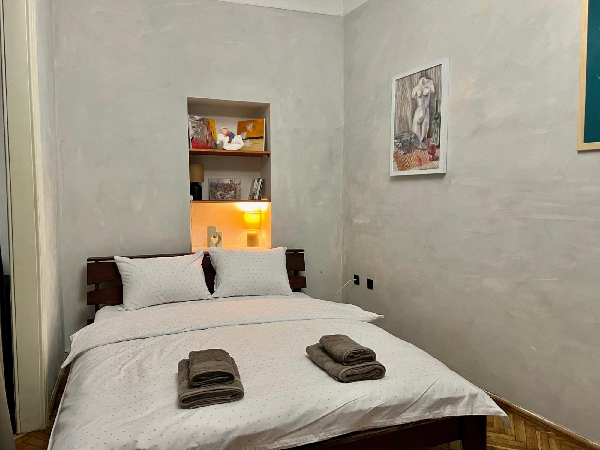 Art Apartment On Kylisha Str Lviv Extérieur photo