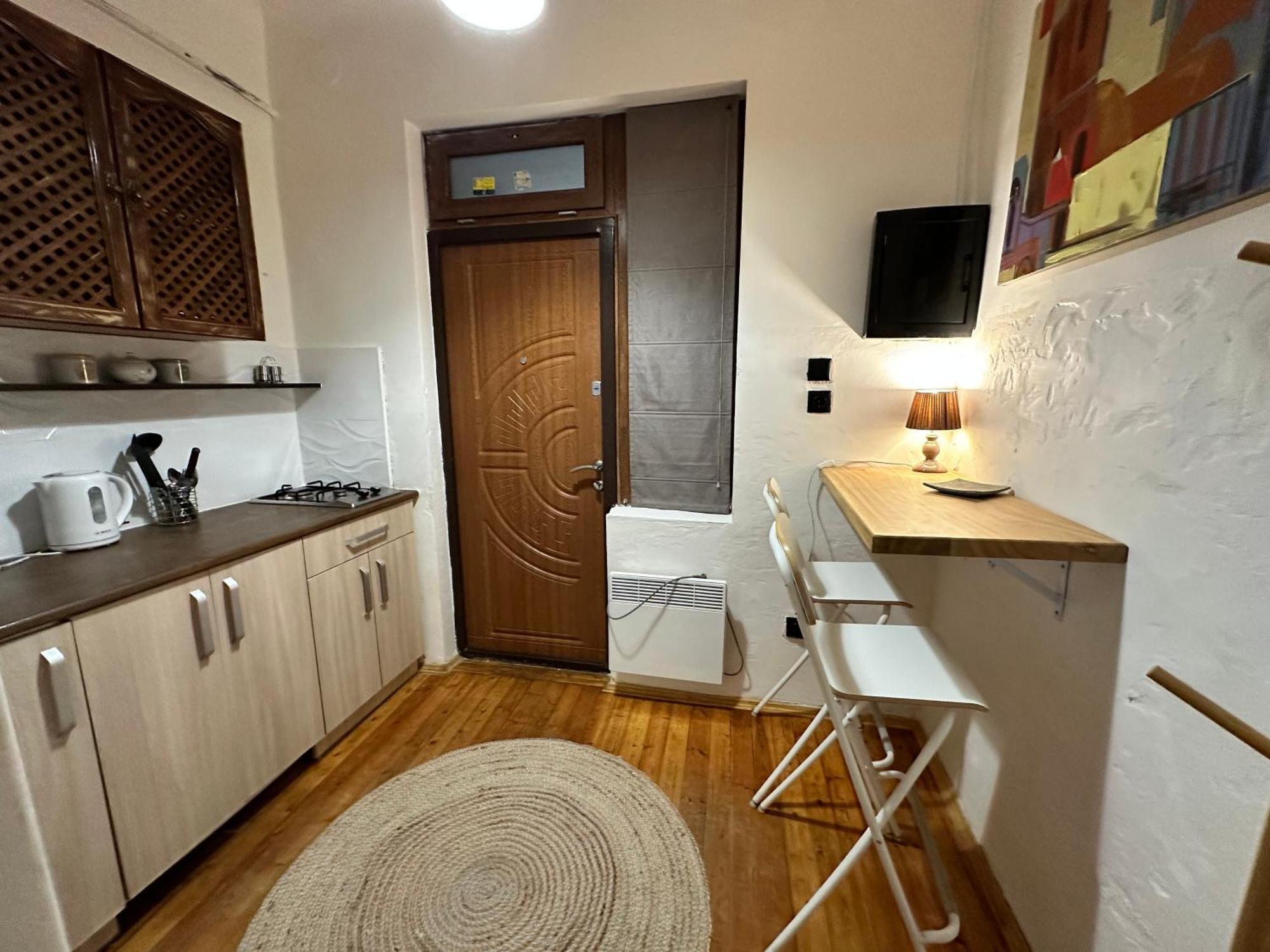 Art Apartment On Kylisha Str Lviv Extérieur photo