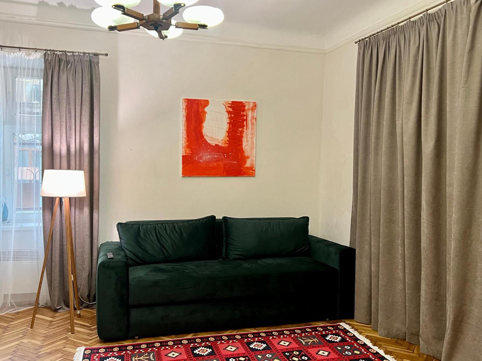 Art Apartment On Kylisha Str Lviv Extérieur photo